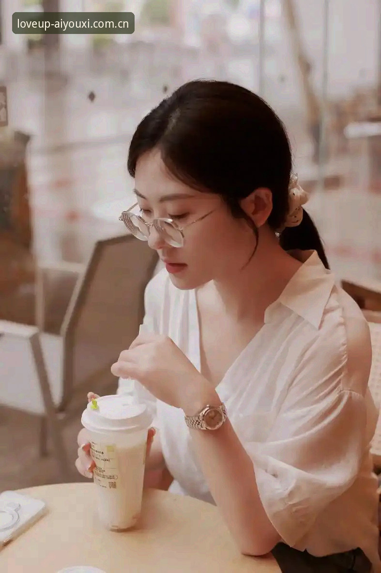 法网女单决赛解读：05后首冠的成长密码
